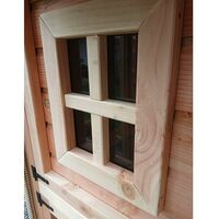 Raam met plexiglas